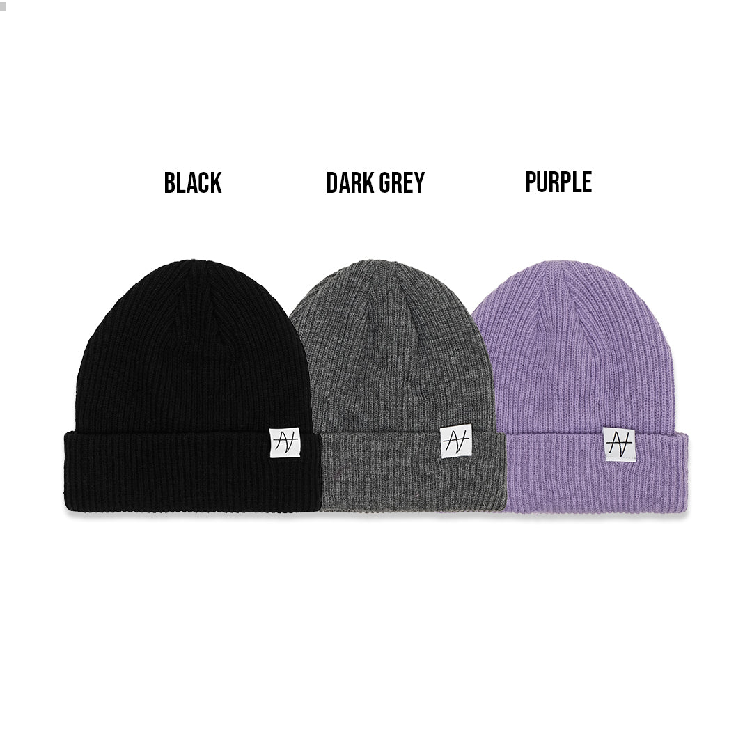 Nieeh N Logo Knit Beanie Hat