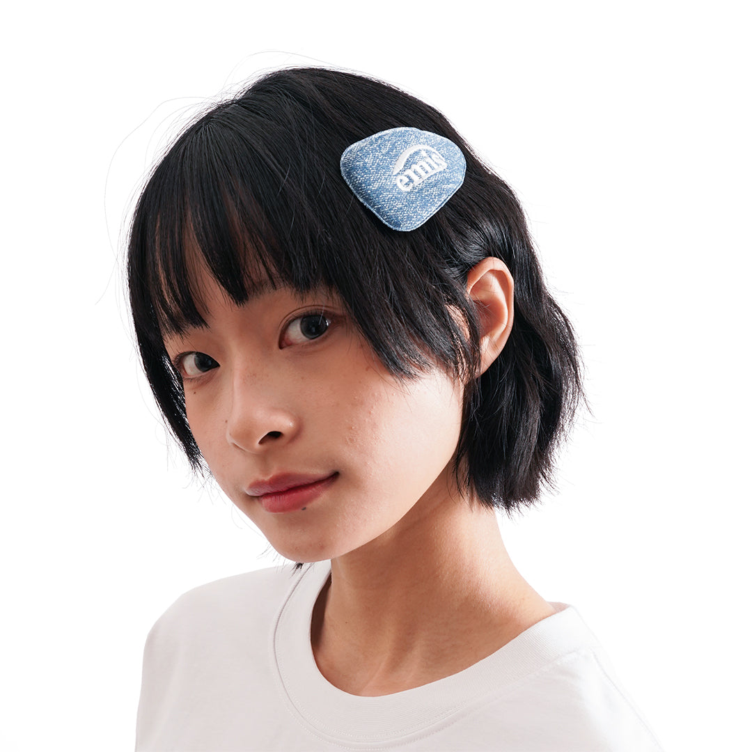Emis Denim Wide Logo Hairpin