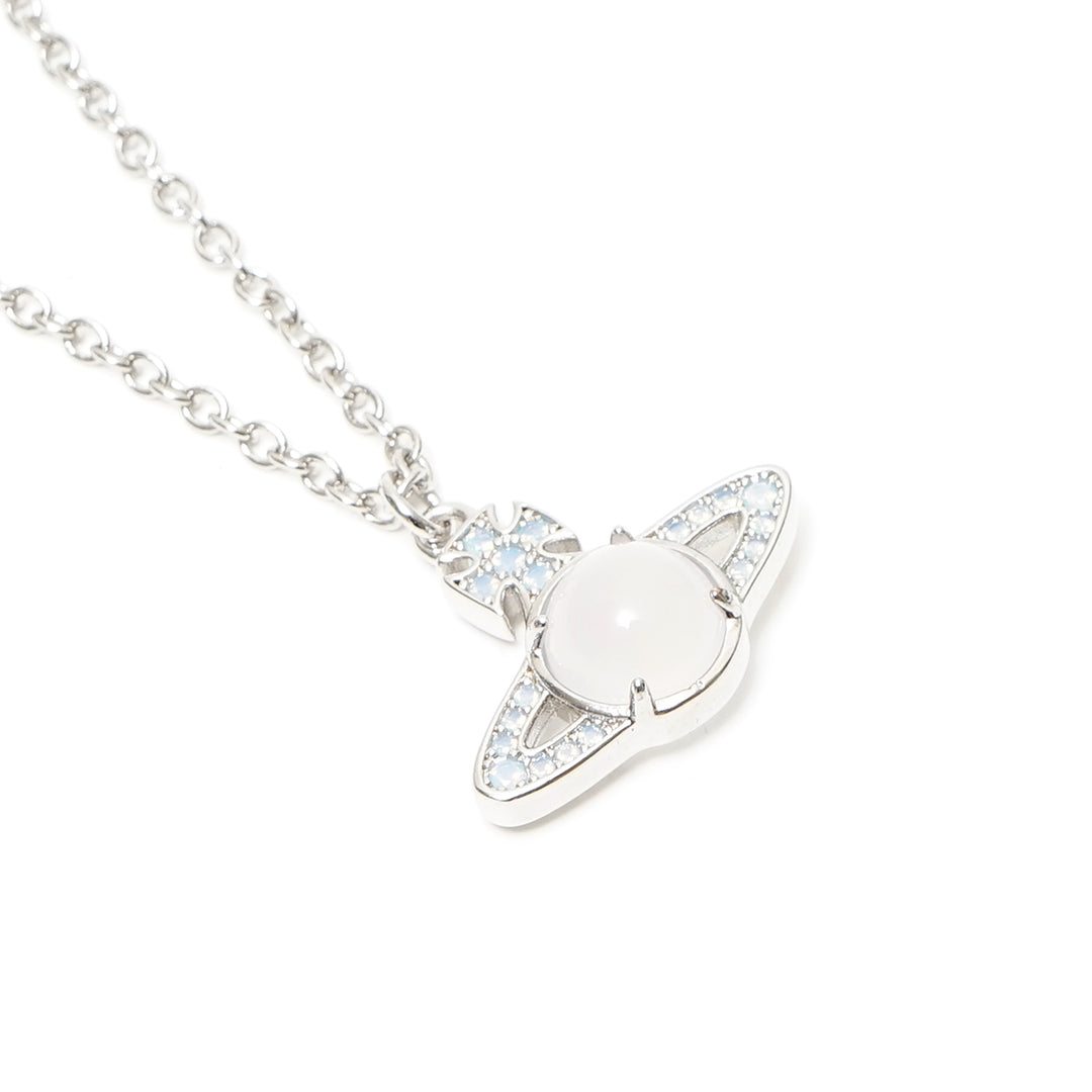 VWW Petulla Pendant Necklace