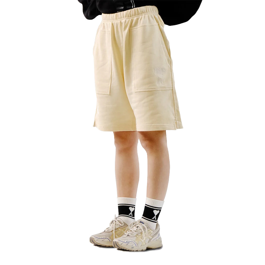 4M1 Solid Heart Logo Shorts Light Grey