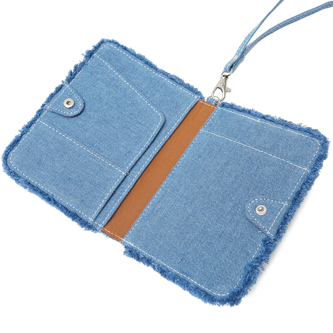 Tagi Apple Passport Holder